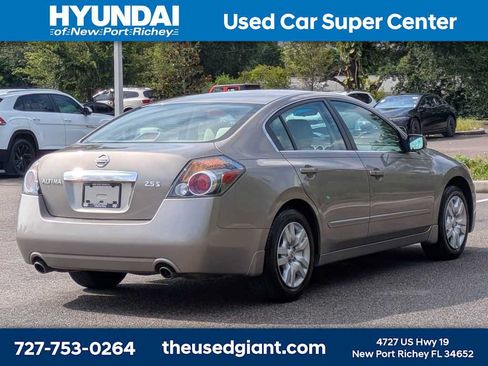 Used 2011 Nissan Altima 2.5 S FWD image 5