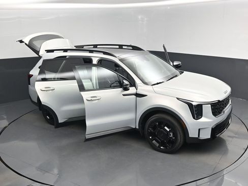 Certified 2026 Kia Sorento X-Line EX AWD/4WD image 19