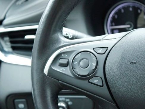 Used 2019 Buick Enclave Essence FWD image 22