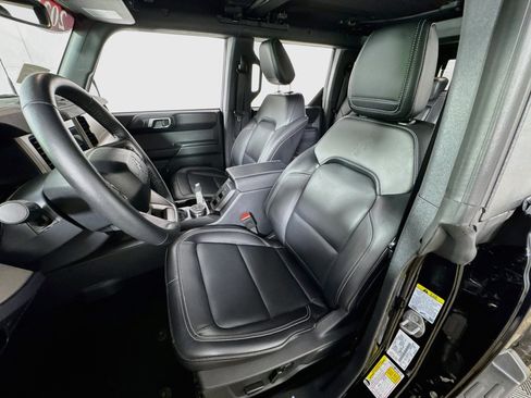 Used 2025 Ford Bronco Outer Banks AWD/4WD image 14