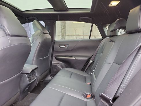 Used 2024 Toyota Venza Nightshade AWD/4WD image 11