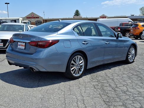 Used 2019 INFINITI Q50 Luxe w/ Essential Package (3.0T Luxe) AWD/4WD image 6