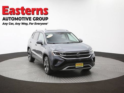Used 2023 Volkswagen Taos SEL AWD/4WD image 50