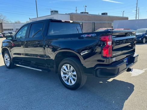 Used 2023 Chevrolet Silverado 1500 Custom AWD/4WD image 5