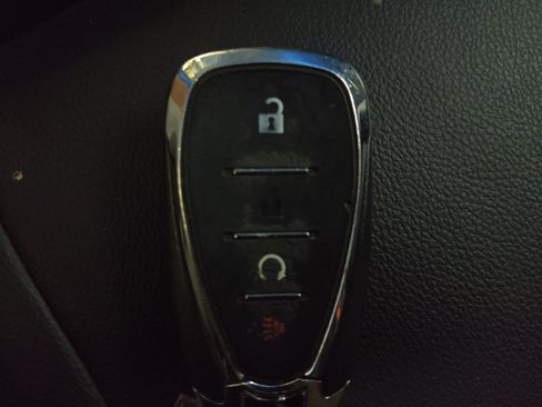 Used 2017 Chevrolet Volt Premier w/ Driver Confidence II Package FWD image 32