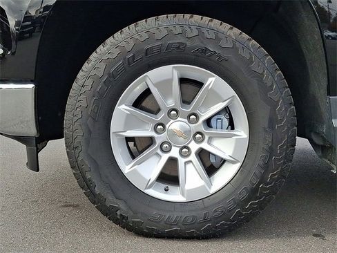 Used 2023 Chevrolet Silverado 1500 LT image 8