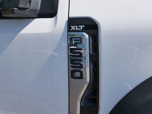 Used 2023 Ford F550 4x4 Crew Cab Super Duty w/ XLT Value Package image 4