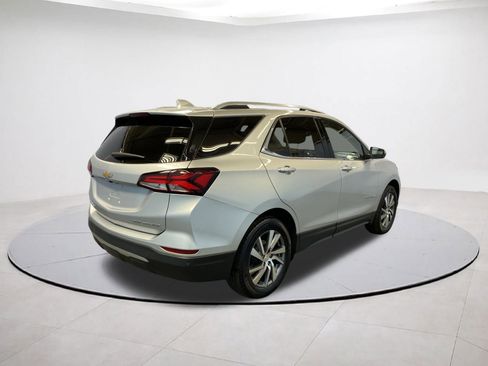 Used 2022 Chevrolet Equinox Premier image 6