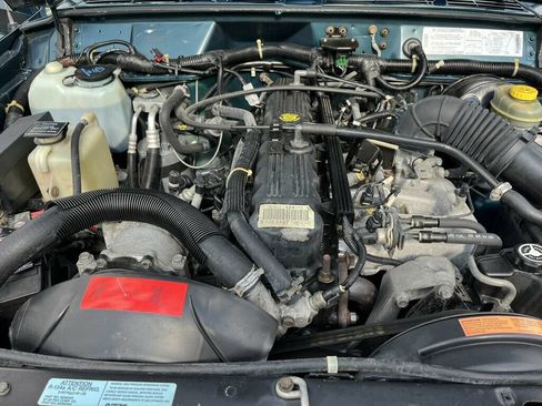 Used 1995 Jeep Cherokee Sport AWD/4WD image 33
