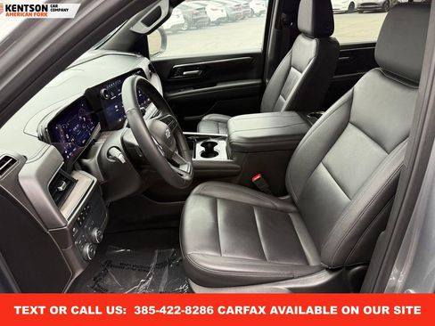 Used 2025 Chevrolet Suburban Z71 image 29