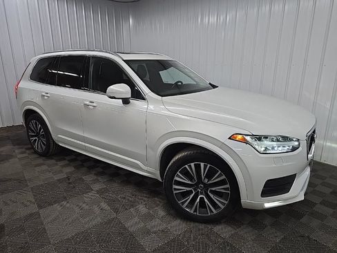 Used 2021 Volvo XC90 T5 Momentum w/ Protection Package AWD/4WD image 7