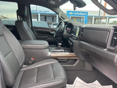 Used 2023 Chevrolet Silverado 1500 RST w/ Convenience Package II image 32