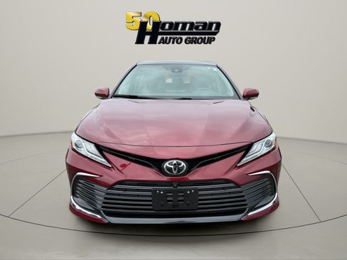 Used 2021 Toyota Camry XLE w/ Navigation Package FWD image 8