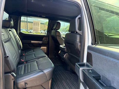 Certified 2025 Ford F150 Platinum w/ Equipment Group 702A High AWD/4WD image 24