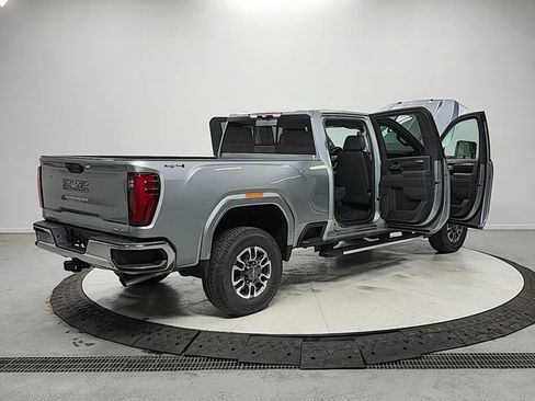 New 2026 GMC Sierra 2500 SLT w/ SLT Premium Package AWD/4WD image 15