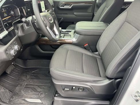 New 2026 GMC Sierra 1500 Elevation image 11