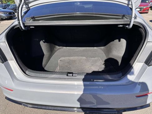 Used 2024 Honda Accord Sport image 7