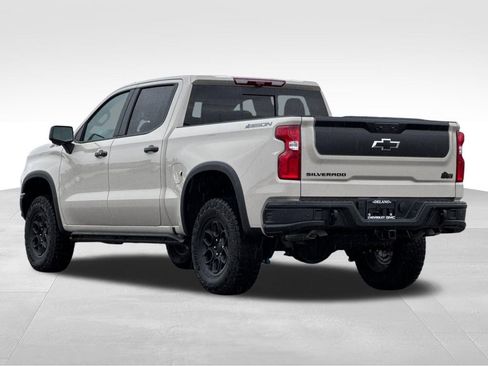 New 2026 Chevrolet Silverado 1500 ZR2 w/ ZR2 Bison Edition AWD/4WD image 3