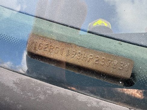 Used 1987 Pontiac Fiero GT image 17