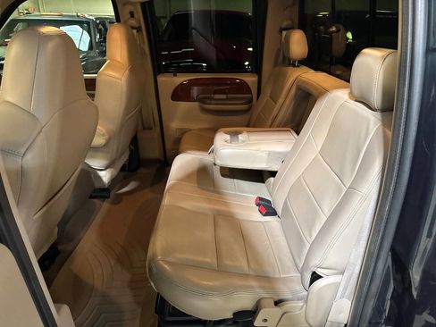 Used 2004 Ford F350 XL image 68