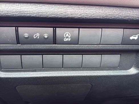 New 2026 Mitsubishi Outlander SE image 17