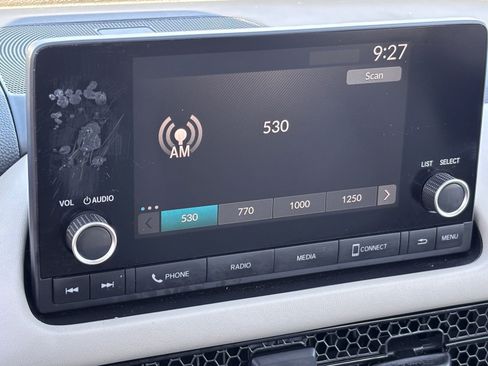 Certified 2023 Honda HR-V LX image 28