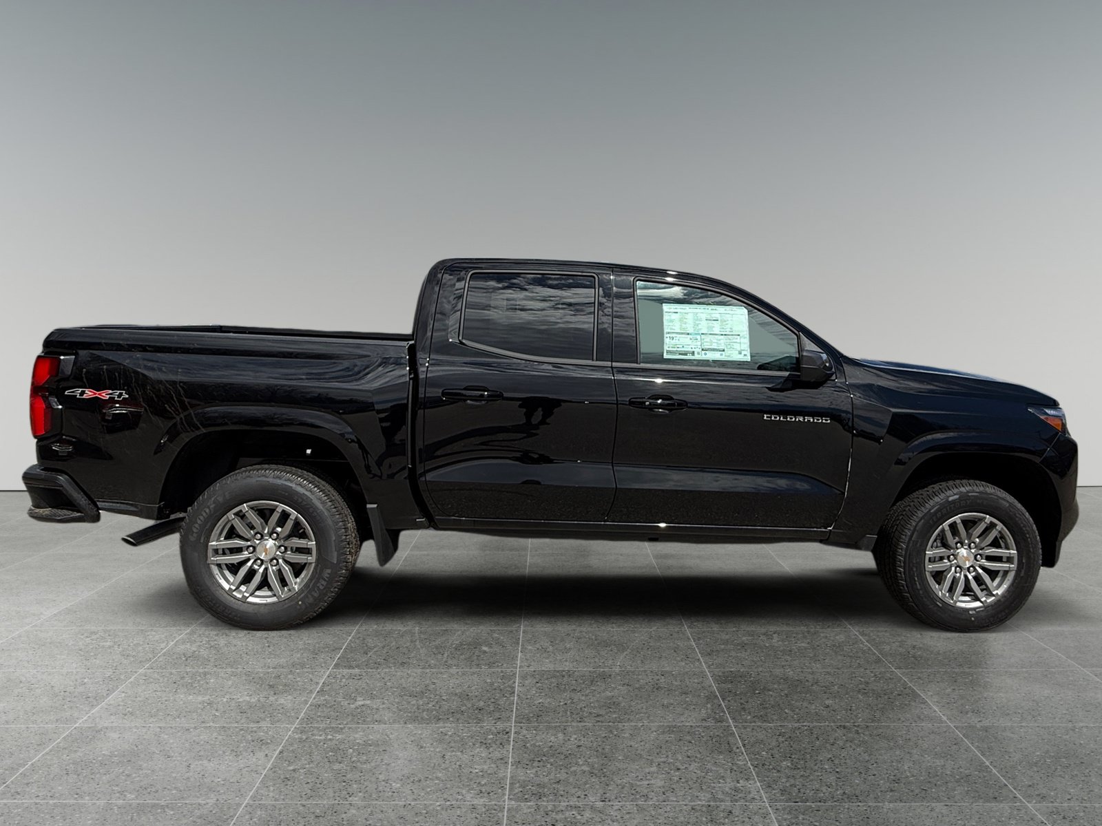 New 2026 Chevrolet Colorado LT w/ LT Convenience Package AWD/4WD image 6