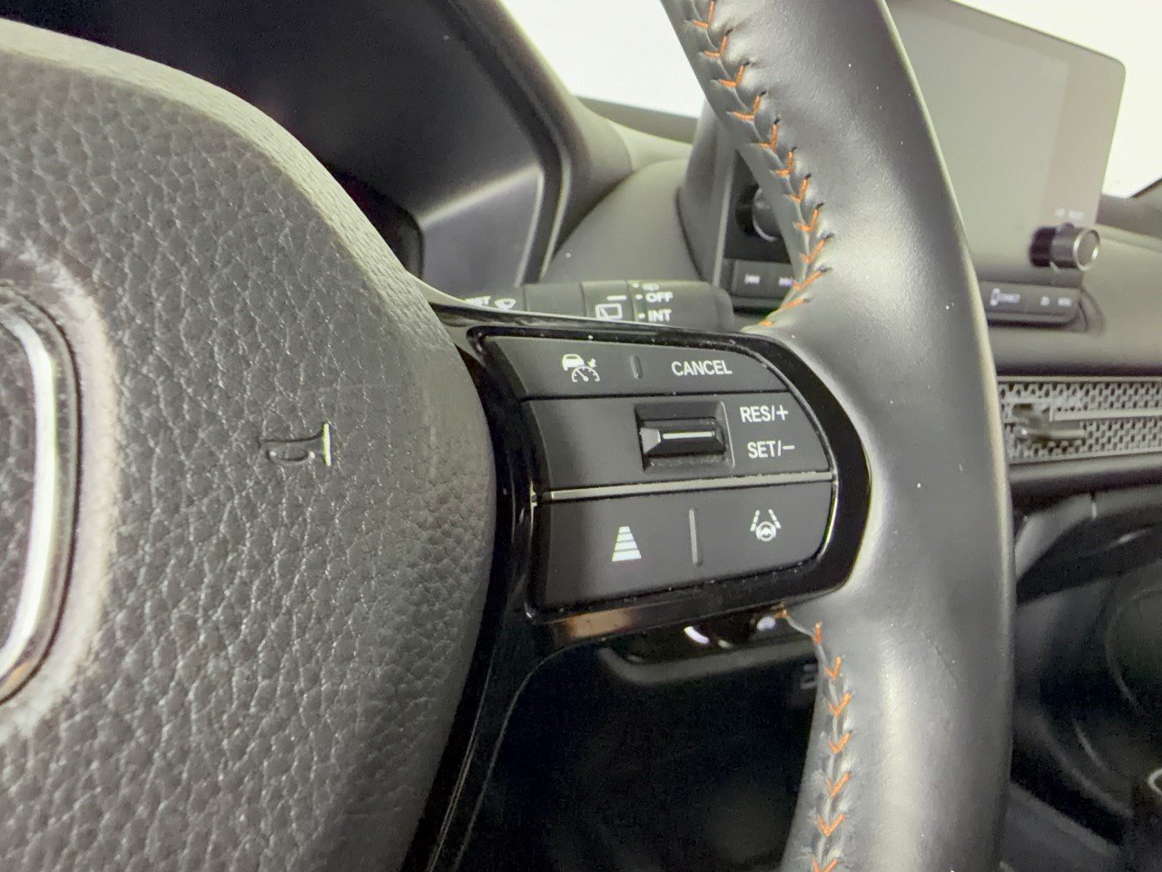 Used 2024 Honda HR-V Sport image 19