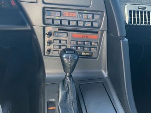 Used 1990 Chevrolet Corvette Convertible image 31