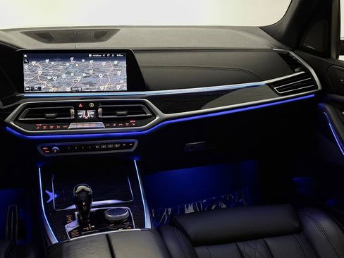 Used 2022 BMW X7 M50i w/ Cold Weather Package AWD/4WD image 30