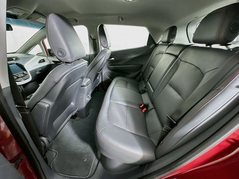 Used 2018 Chevrolet Bolt Premier w/ Driver Confidence II Package FWD image 26