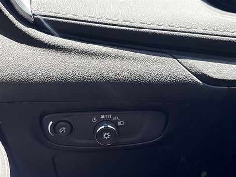 Certified 2024 Buick Encore GX Preferred w/ Comfort Package FWD image 17