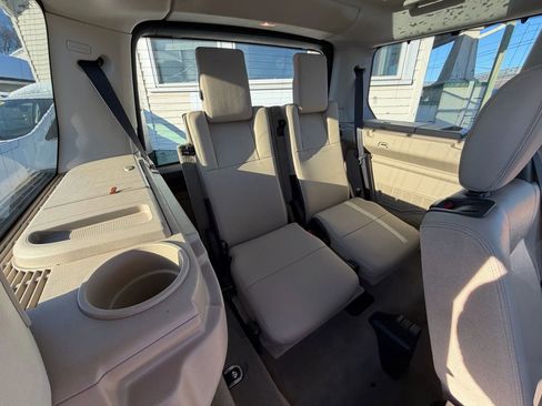 Used 2016 Land Rover LR4 HSE Silver Edition image 41