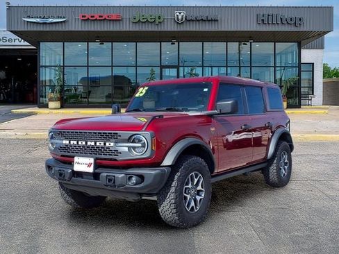 Used 2025 Ford Bronco Badlands AWD/4WD image 1