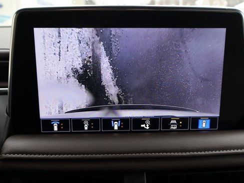 Used 2021 Chevrolet Tahoe LT w/ Luxury Package image 29