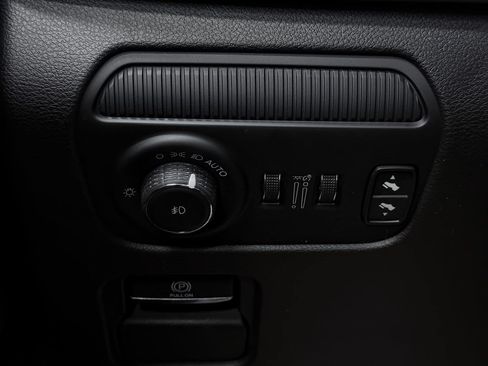 Used 2024 Jeep Wagoneer 4WD w/ Premium Group I image 50
