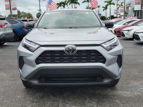 Used 2024 Toyota RAV4 LE FWD image 4