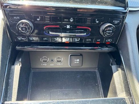Used 2023 Jeep Grand Cherokee Altitude AWD/4WD image 30