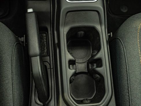 Used 2024 Jeep Wrangler Unlimited AWD/4WD image 37