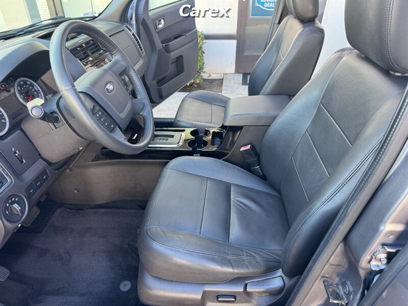 Used 2011 Ford Escape Limited w/ 302A Rapid Spec Order Code FWD image 18