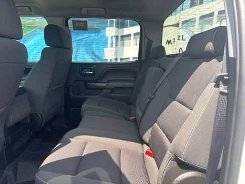 Used 2018 GMC Sierra 2500 SLE w/ SLE Preferred Package AWD/4WD image 23