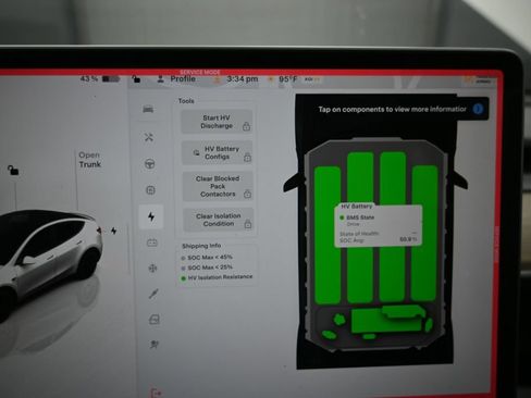 Used 2023 Tesla Model Y Performance AWD/4WD image 24