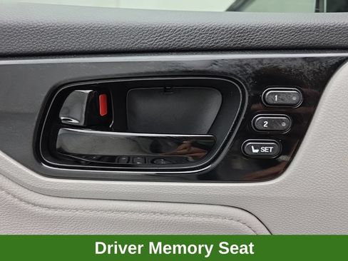 Used 2023 Honda Odyssey Elite image 16