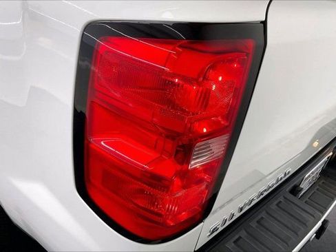 Used 2015 Chevrolet Silverado 1500 LTZ image 27