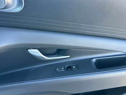 Used 2026 Hyundai Elantra SE image 19