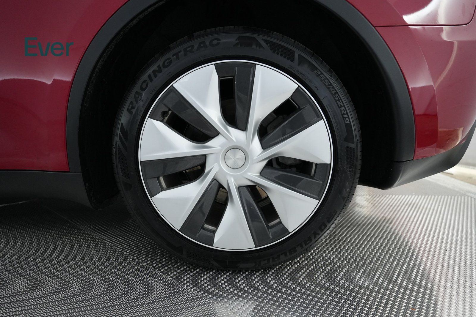 Used 2023 Tesla Model Y Long Range AWD/4WD image 9