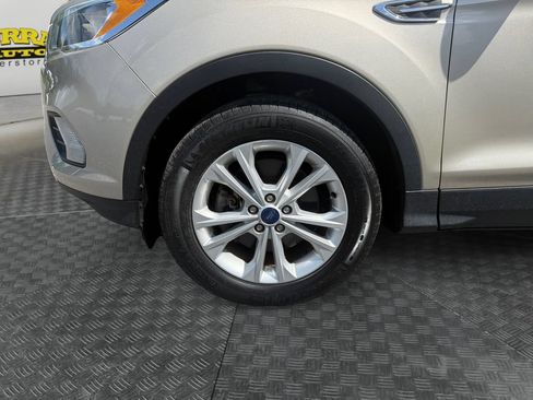 Used 2018 Ford Escape SE AWD/4WD image 14