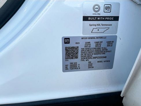 Used 2023 GMC Acadia Denali w/ Denali Ultimate Package AWD/4WD image 32