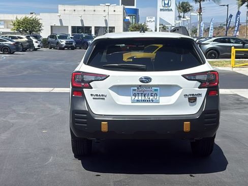 Certified 2025 Subaru Outback Wilderness w/ Wilderness Package AWD/4WD image 5