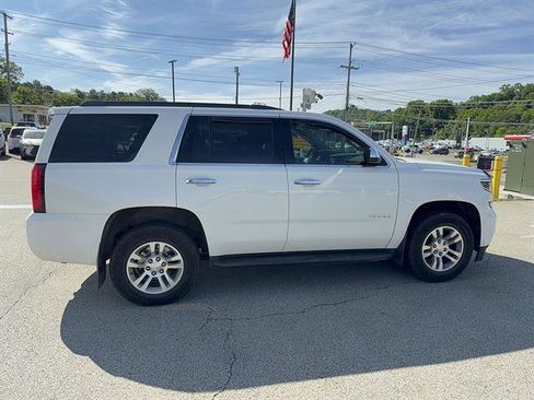 Used 2019 Chevrolet Tahoe LT AWD/4WD image 3
